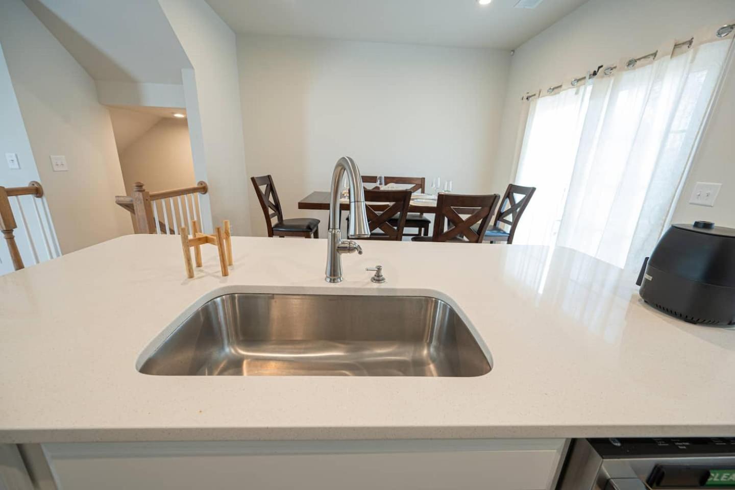 Villa Brand-Newwi-Fipool-Tabledt3Bed à Charlotte Extérieur photo